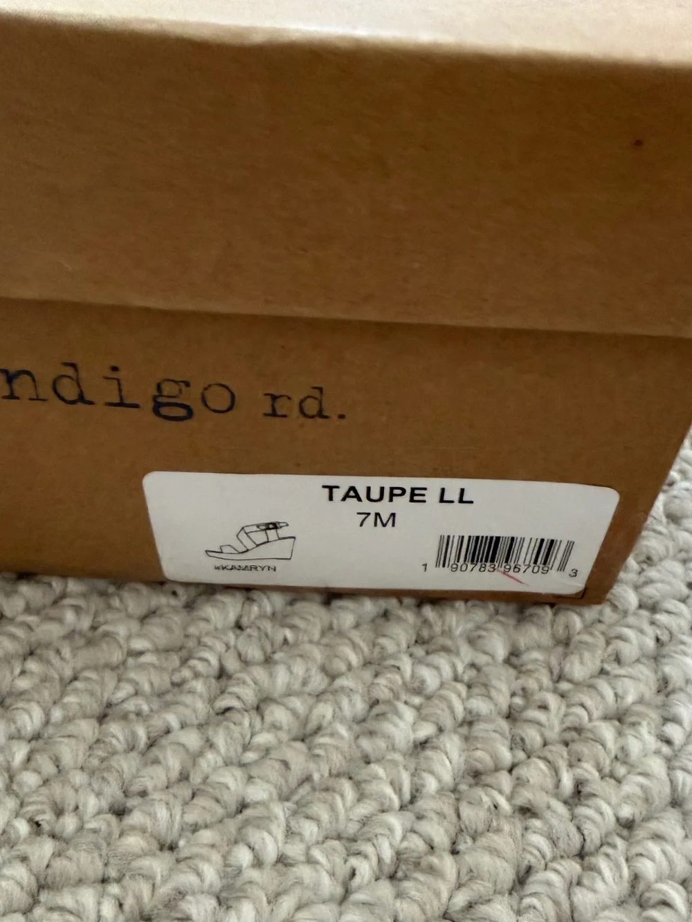 Indigo rd. - Women's Taupe Suede Strappy Platform Sandals (7)